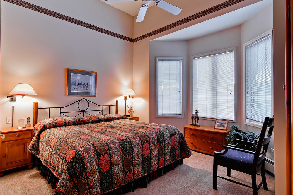 Meadows At Eagleridge Condos By Steamboat Resorts Стиймбоут Спрингс Екстериор снимка