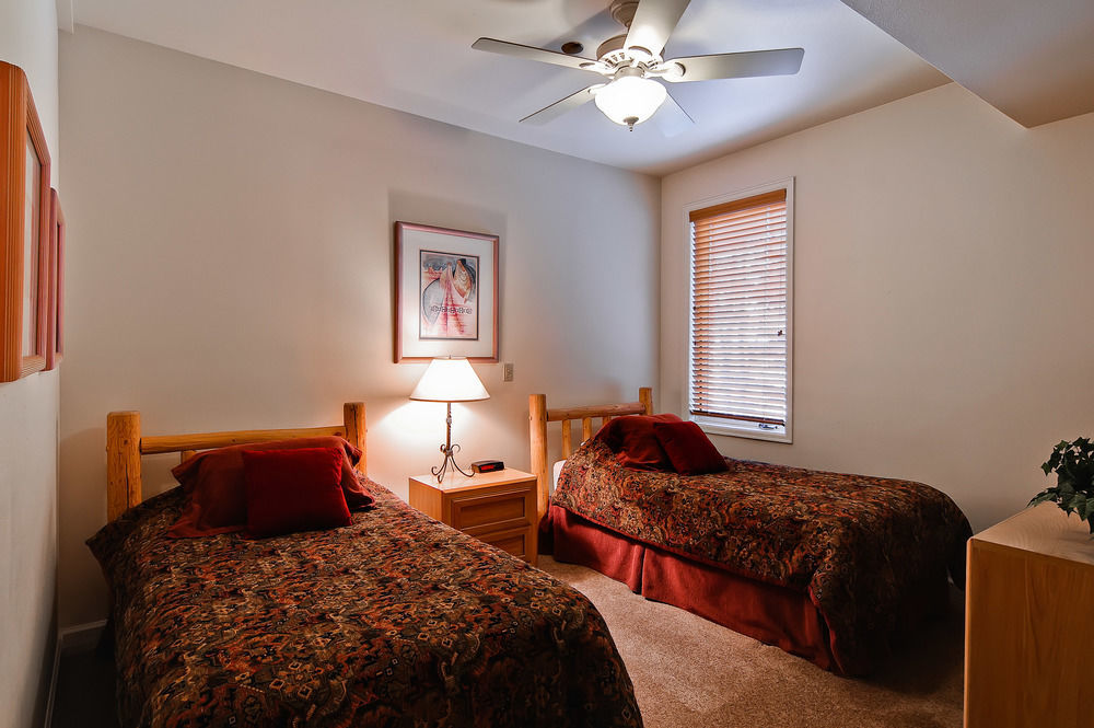 Meadows At Eagleridge Condos By Steamboat Resorts Стиймбоут Спрингс Екстериор снимка