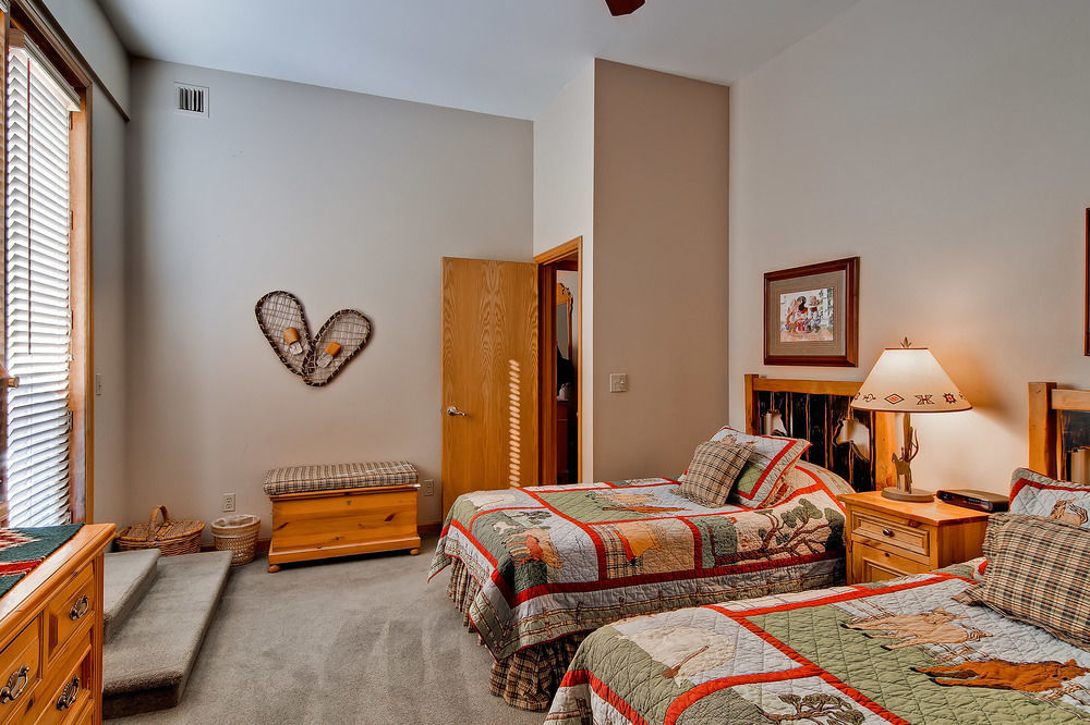 Meadows At Eagleridge Condos By Steamboat Resorts Стиймбоут Спрингс Екстериор снимка